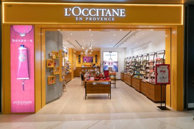 Hong Kong 'daki L' Occitane mağazasının önü HONG KONG, Çin - Şubat 01, 2019.