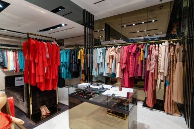 Hong Kong, Çin - 2 Şubat 2019: Hong Kong 'da bir mağazanın iç çekimi.