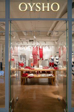 Shenzhen, Çin - Şubat 06, 2019: 9 Square alışveriş merkezindeki Oysho mağazasına giriş.