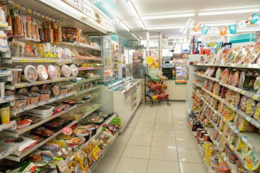 Busan, Güney Kore - 27 Mayıs 2017: Busan 'daki GS25 marketinin iç çekimleri.