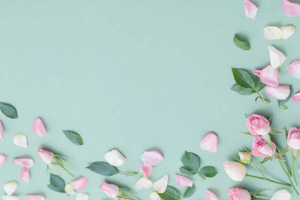 Fiori Rosa Bianchi Sfondo Carta Verde — Foto Stock
