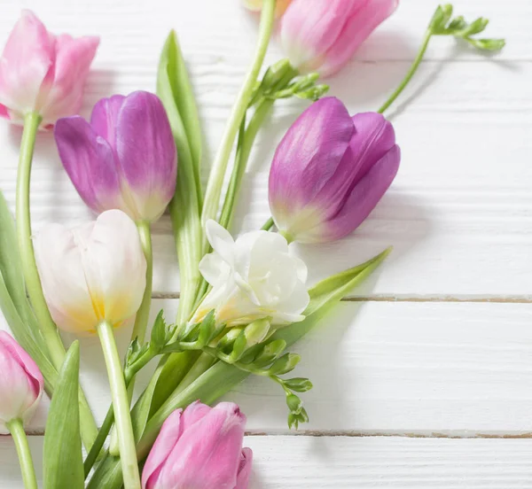 Våren Blommor Vit Trä Bakgrund — Stockfoto