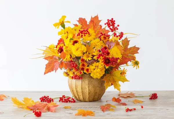 Autumnal Bouquet Ceramic Vase White Background — Stock Photo, Image