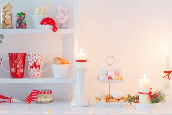 赤と白のクリスマスキャンディバー — ストック写真
