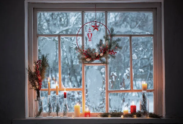 Décor Noël Sur Fond Vieille Fenêtre Bois — Photo