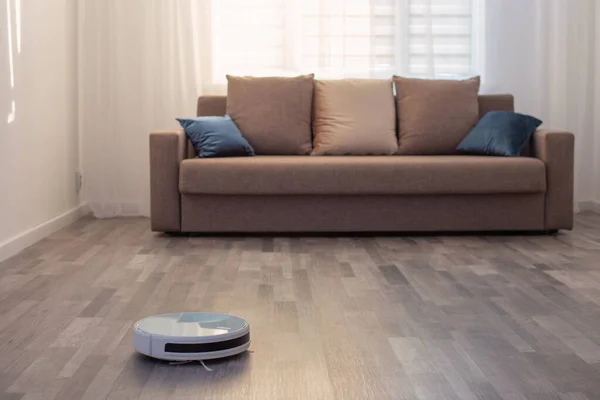 Robot Vacuum Cleaner Floor Living Room — Stock Photo, Image