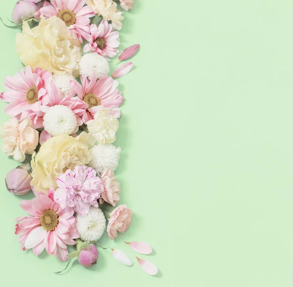 Ram Blommor Grön Bakgrund — Stockfoto