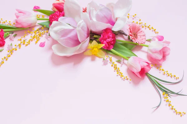 Szép Tavaszi Virágok Rózsaszín Háttér — Stock Fotó
