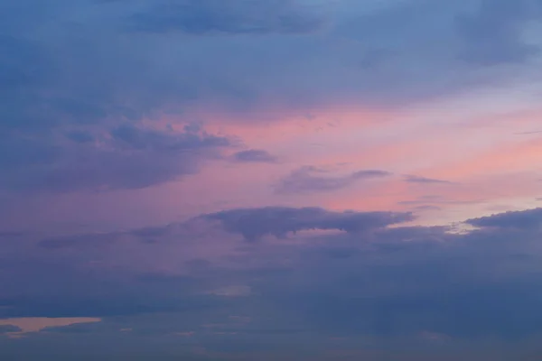 Vacker Himmel Med Moln Vid Solnedgången — Stockfoto