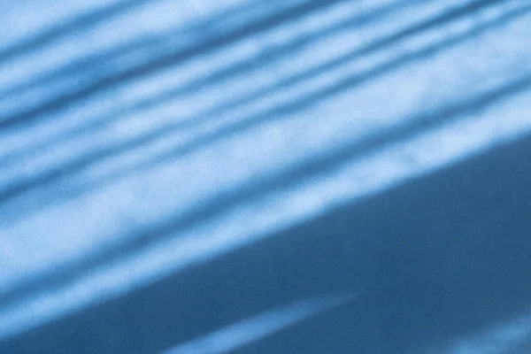 Голубой Фон Солнечным Светом Тенью — стоковое фото