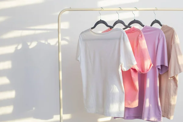 Shirt Donna Appendino Sfondo Bianco — Foto Stock