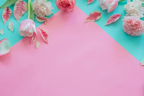 Hermosas Flores Rosadas Primavera Sobre Fondo Azul — Foto de Stock