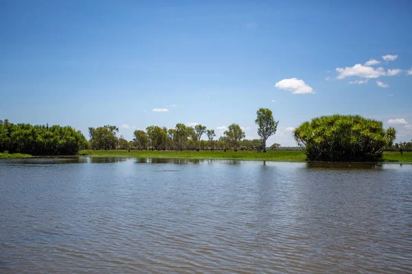 Güney Timsah Nehri Nin Bir Parçası Olan Sarı Ngurrungurrudjba Billabong — Stok fotoğraf