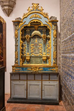 İsa 'nın Manastırı Yüksek Koro Odası, Setubal, Portekiz' de özel ibadet için küçük bir şapel.
