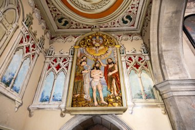 Viyana do Castelo, Portekiz 'deki Büyük Aziz Meryem Katedrali' nin (Katedral de Santa Maria Maior) vaftiz kilisesinde İsa Vaftizinin ayrıntıları
