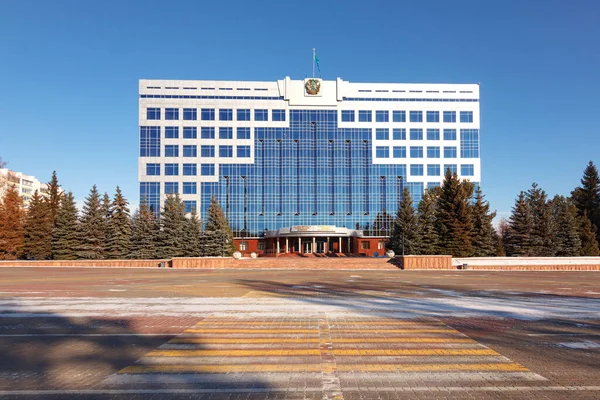 Budování Akimatu Kazašské Oblasti Qostanai Hlavní Náměstí Městě — Stock fotografie