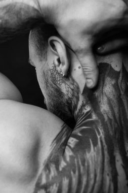 Stüdyoda fitness erkek modeli