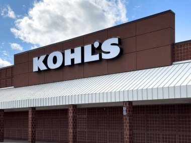 Novi, Michigan, ABD - 16 Ekim 2022: Novi, Michigan 'daki KOHL mağaza perakende zincirinin ön girişi