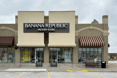 Windsor, Kanada - 27 Mart 2024: Banana Republic Factory Store Gilroy Premium Outlets, Gilroy, CA.