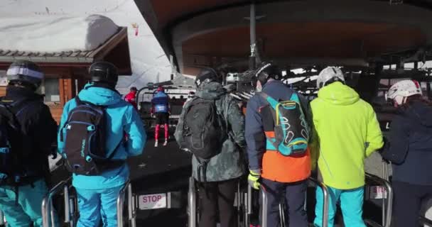 Alpe Dhuez Prancis Circa 2022 Menggunakan Lift Ski Yang Masuk — Stok Video
