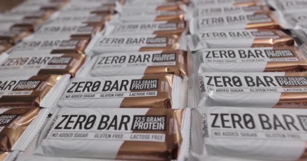 Budapeszt Węgry Około 2023 Batony Proteinowe Zero Bar Wyprodukowane Przez — Wideo stockowe