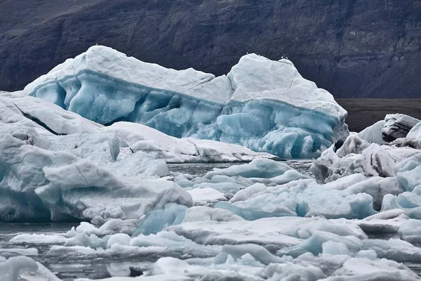 Ледниковое Озеро Йокосарлоне Исландия Блоки Айсбергов Замерзшем Ландшафте — стоковое фото