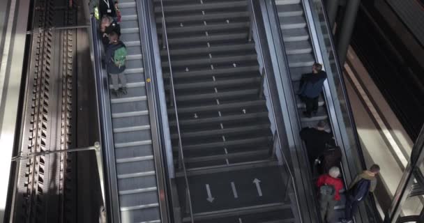 Berlin Germany Circa 2022 Escalators Main Train Station Berlin Hauptbahnhof — Stock Video