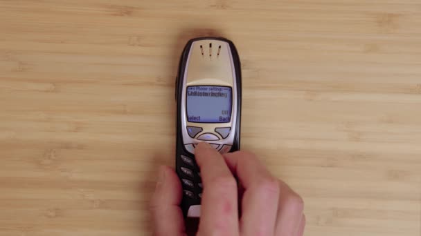 Eski Cep Telefonu Ağı Arama Kılavuzu Bağlantısı — Stok video