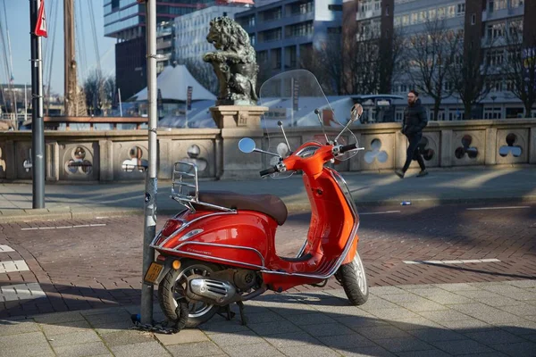 Rotterdam Netherlands Circa 2023 Bright Red Vespa Primavera Staged Street — 스톡 사진