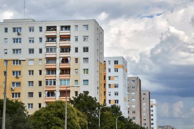 Birçok dairesi olan konut blokları