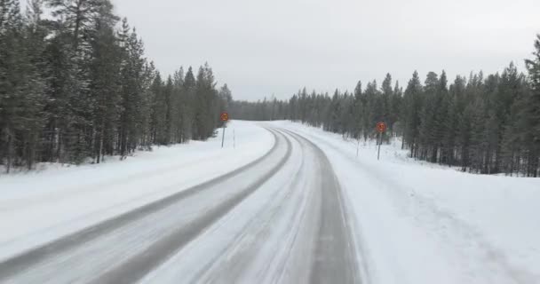 Conducir Las Carreteras Nevadas Invierno Laponia Finlandesa — Vídeos de Stock