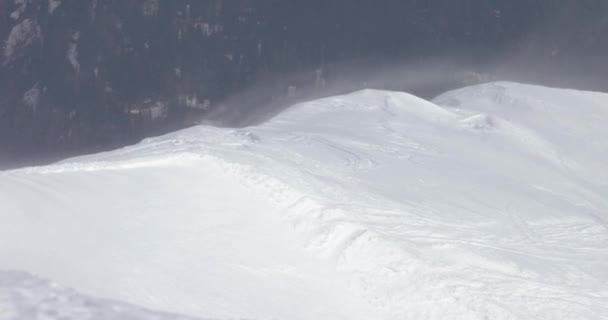 Snow Blown Strong Wind Blizzard High Mountains Winter Ridge Severe — Stock Video