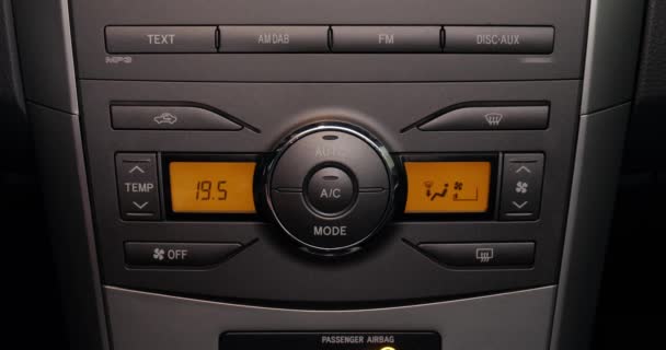Temperatur Der Kabinenheizung Und Lüfterdrehzahl Auto Erhöhen Tasten Auf Der — Stockvideo