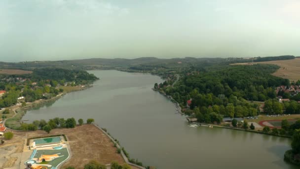 Lake Hills Bos Drone Luchtfoto Landschap Orfu Hongarije Zomer Lakeside — Stockvideo