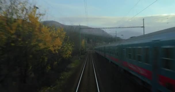 Вид Поїзд Задньої Частини Останнього Вагона Інший Пасажирський Проїзд Протилежному — стокове відео