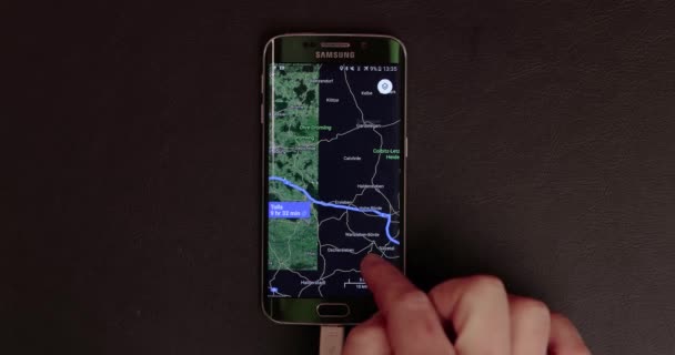 Budapest Hongrie Janvier 2022 Planifier Itinéraire Routier Sur Smartphone Aide — Video