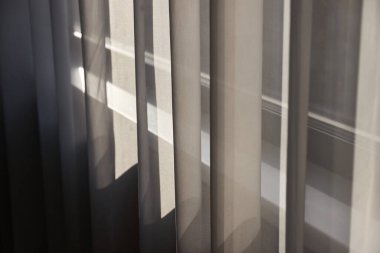 Pencere perdesindeki ayrıntı ışığı