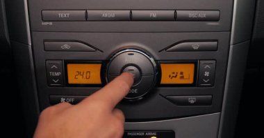 Arabanın klimasını açmak, sıcaklığı düşürmek...