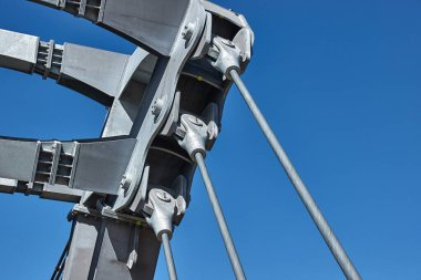 Skybridge 721, dünyanın en uzun asma köprüsünü geçiyor. Çek Cumhuriyeti..