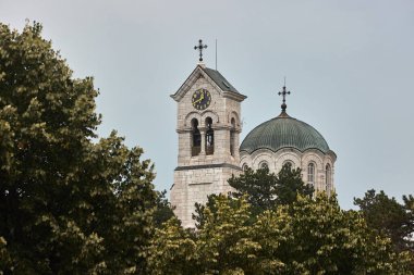 St. Katedrali Kilisesi Karadağ 'ın Niksiç kentinde Ostrog ve Sv Vasilije Ostroski fesleğeni