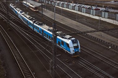 Ostrava, Çek Cumhuriyeti - Ostrava Svinov istasyonundan kalkan yolcu treni