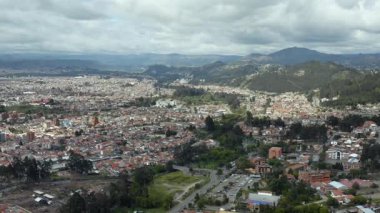 Cuenca Şehri, Ekvador hava görüntüsü insansız hava aracı görüntüleri