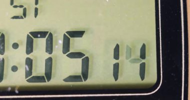 Dijital saat, kronometre zamanlayıcısı, klasik 8. bölüm lcd görüntü giysileri