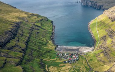 Faroe Adaları 'ndaki Tjornuvik kasabası