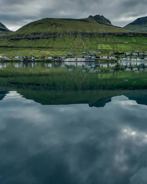 Staden Fuglafjordur Färöarna — Stockfoto