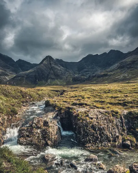 Стежка Казкових Басейнів Острів Скай Шотландія Стокове Зображення