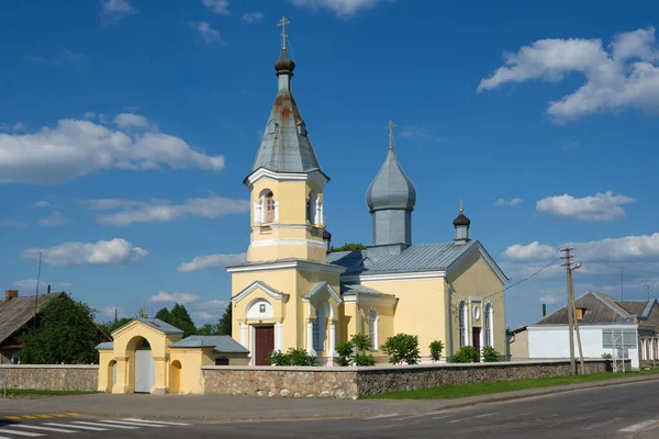 Vecchia Antica Chiesa Ortodossa Della Santissima Trinità Vivificante Porozovo Regione — Foto Stock