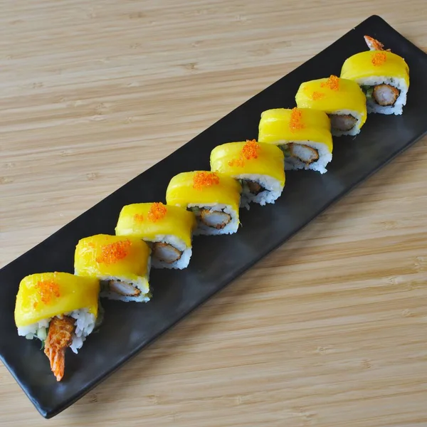 Asian Japanese Food Sushi Mango Prawn Roll 스톡 이미지