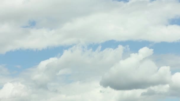 Μπλε Ουρανό Άσπρα Σύννεφα Χρονική Περίοδος Νεφών Σύννεφα Cumulus Cloud — Αρχείο Βίντεο