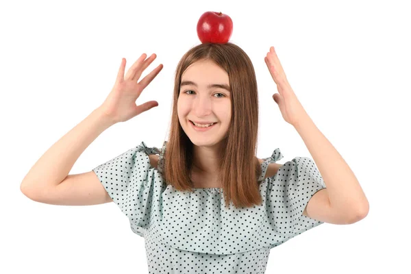 Молода Красива Дівчина Сукні Червоним Яблуком Руках Ізольована Білому Тлі — стокове фото